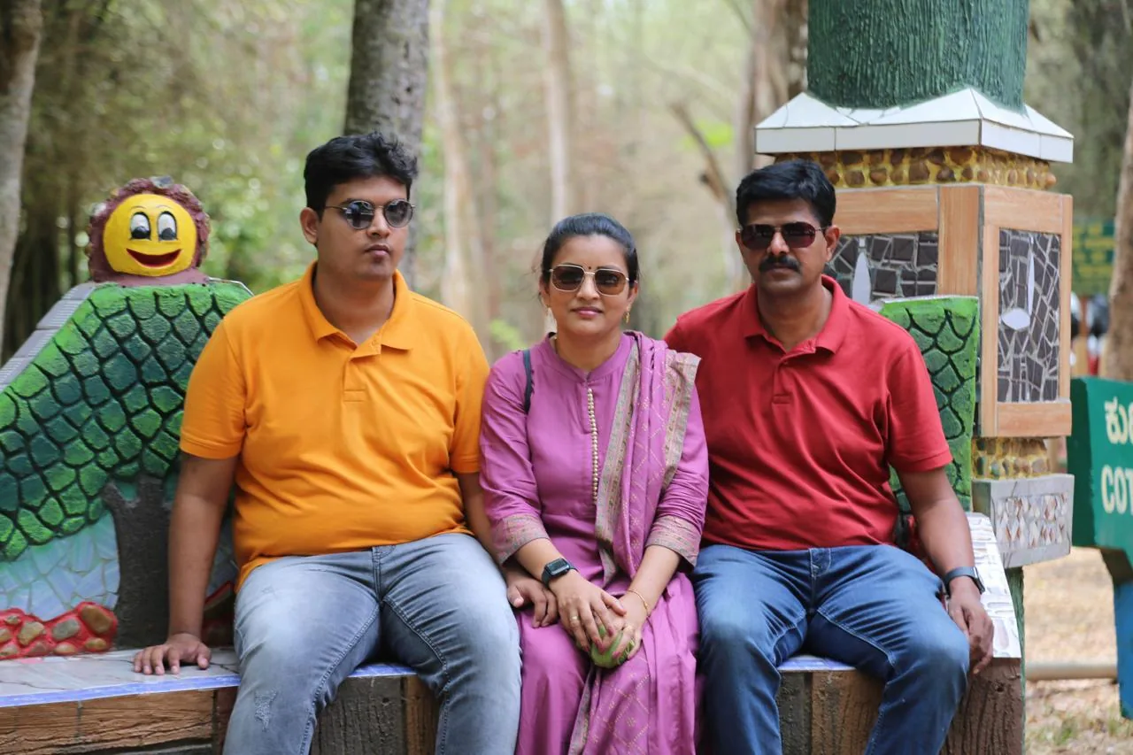 Amith with his parents, Kokkula Sumalatha and Kokkula Rajesham